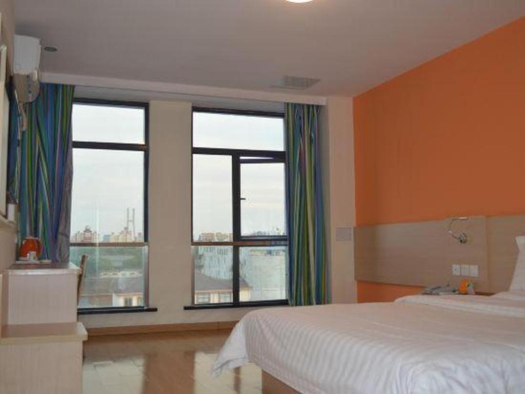 7 Days Minhang Dongchuan Road Jiaotong 2* Shanghai